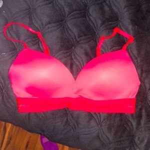 PINK Victoria’s Secret Bra Underwire Free